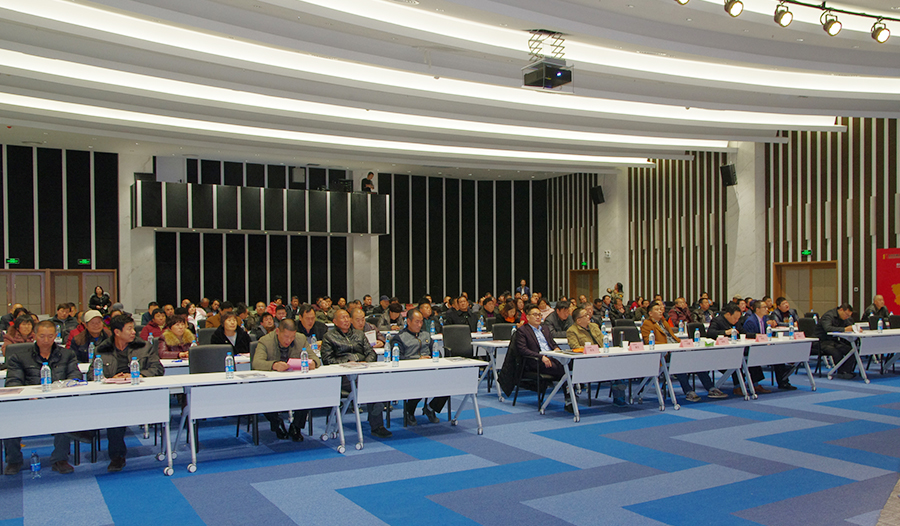 C:\Users\Administrator\Desktop\2017.12.12-新闻图\订货会现场一角.JPG C:\Users\Administrator\Desktop\2017.12.12-新闻图\订货会现场一角.JPG