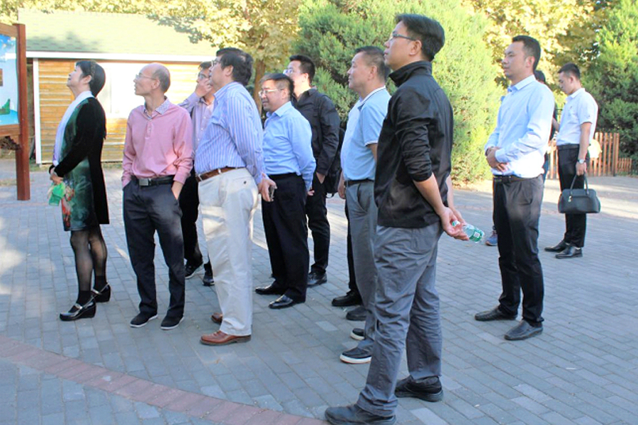 802-参观.jpg 802-参观.jpg